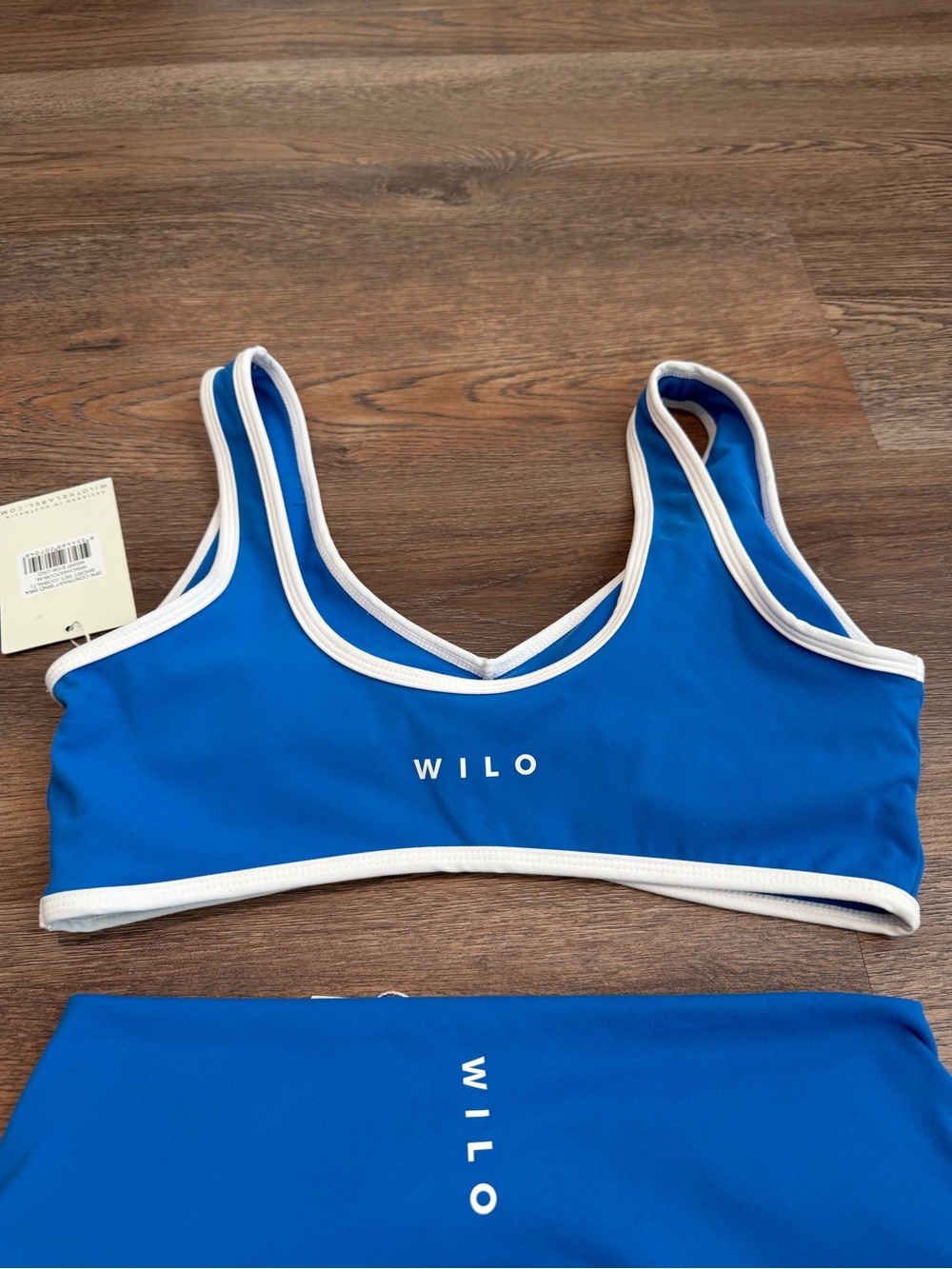 NWT Wilo The Label Active Set Sports Bra Biker Shorts Cobalt Blue White Medium - Picture 4 of 7